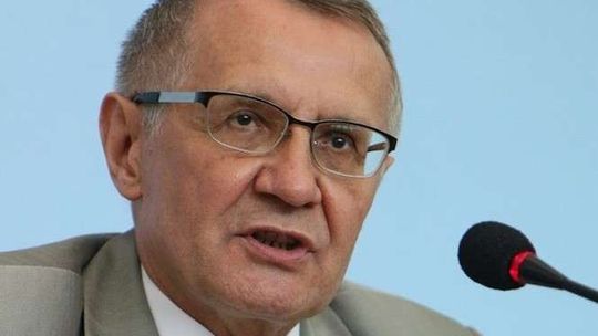 Prezydent wysłuchał rodziców. Uczniowie jednak dostaną nagrody