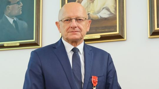 Prezydent Żuk z wotum zaufania. PiS na "nie"