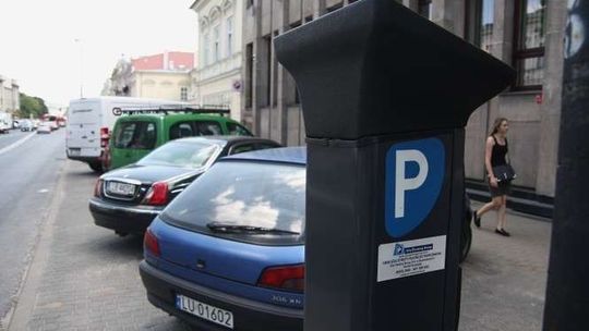 Problem goni problem, czyli płatna strefa parkowania. Nie będzie kar dla kierowców