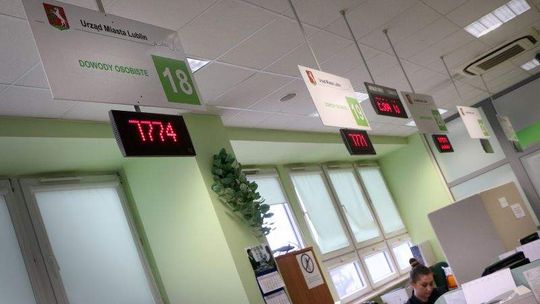 Problemy z nowymi dowodami. Wnioski przychodzą, a system nadal leży