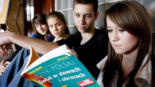 Próbny egzamin gimnazjalny - polski (odpowiedzi, arkusze, test 2012 z polskiego)