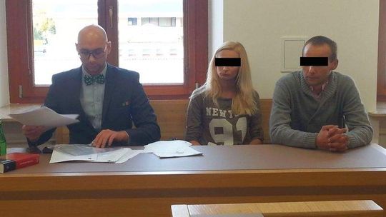 Proces za dopalacze w sklepie. Właściciel i ekspedientka chcą umorzenia sprawy