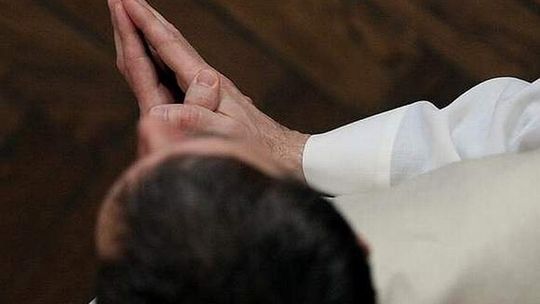 Profanacja w kościele w Białopolu. Będą modlić się za sprawców