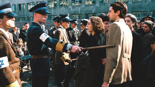 Program TV 17-19 kwietnia 2020. Jakie filmy warto zobaczyć w telewizji?