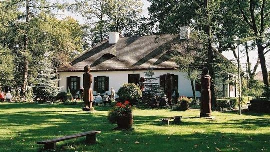 Prokurator wraca do muzeum. Ale teraz chodzi o "uporczywe nękanie"