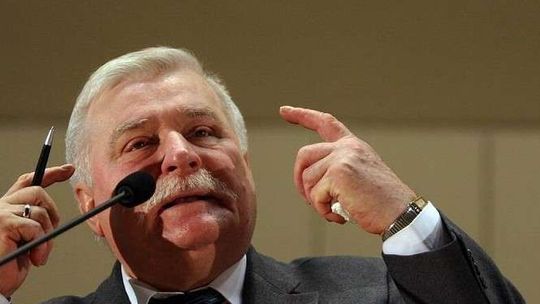 Prokuratura: dokumenty agenta TW „Bolek” są autentyczne