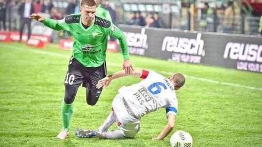 Promocja na napastnika. Świerczok na wylocie z Górnika