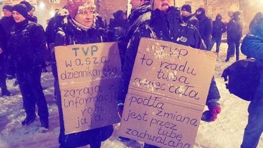 „Propaganda dzieli ludzi”. Świdnicki Spacer w porze "Wiadomości" TVP