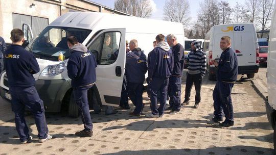 Protest kurierów GLS w Lublinie. Nie wyjechali w trasę