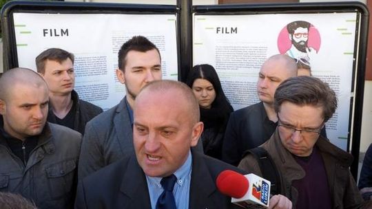 Protest przed Centrum Kultury. Żądają odwołania festiwalu filmów