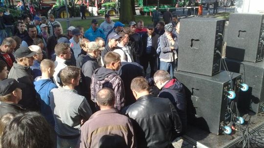 Protest rolników w Bydgoszczy. Chcą rozmawiać z ministrem