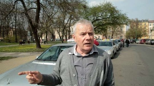 Protest taksówkarzy skuteczny. Na razie zostaną obok pl. Litewskiego