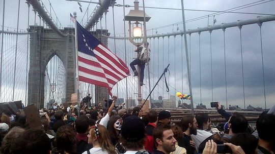 Protestanci z Wall Street zaprosili Lecha Wałęsę (wideo)