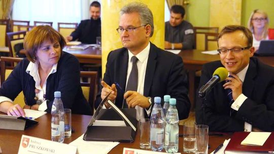 Pruszkowski: padłem ofiarą intrygi, Żuk: to są pomówienia