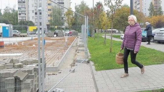 Prysznic z myjni samochodowej w drodze na przystanek. "Kto na to pozwolił?"