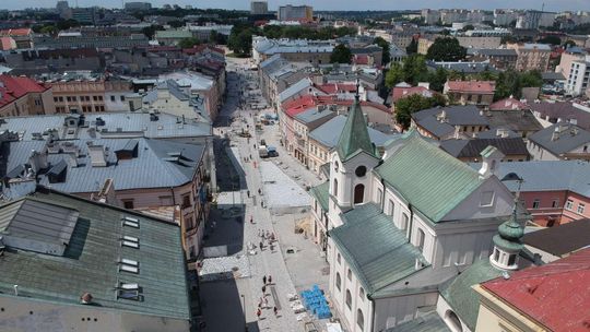 Przebudowa deptaka w Lublinie. Niebawem ruszą prace wykończeniowe [wideo z drona]
