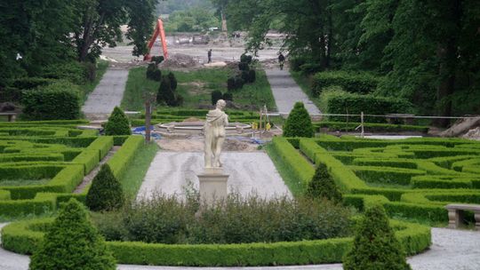 Przebudowa parku w Lubartowie na półmetku