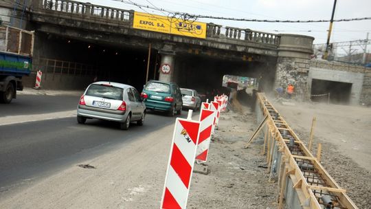 Przebudowa wiaduktu nad ul. Kunickiego. Wykonawca nie przyszedł na naradę