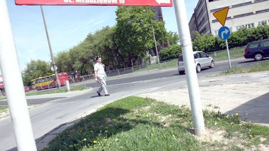 Przebudowy skrzyżowania Medalionów i Diamentowej nie będzie