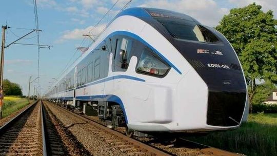 Przebudują linię kolejową z Lublina do Warszawy. Wcześniej przyjadą pociągi DART