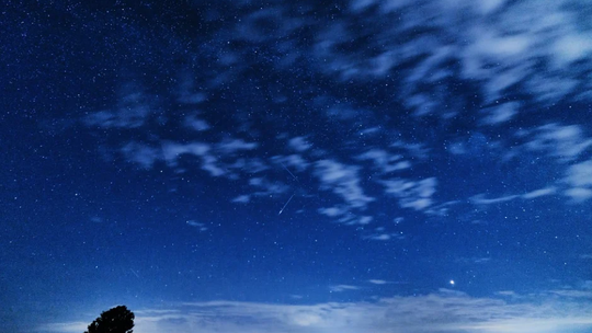 Przed nami Noc Perseidów. Jak oglądać rój meteorów?