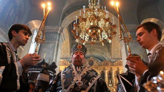 Przed świętem Zmartwychwstania Pańskiego. Procesja wokół cerkwi (zdjęcia)