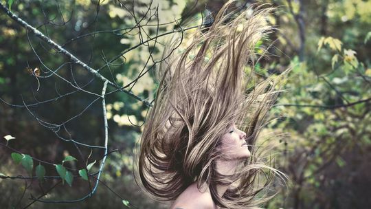 Przedłużanie włosów na ringi — wszystko, co musisz wiedzieć