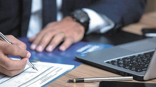 Przedsiębiorca z Puław ma kłopoty, lubelski prawnik pomoże za darmo