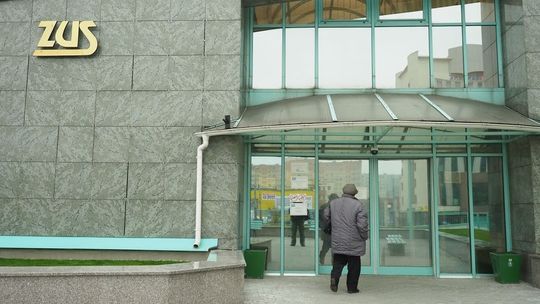 Przedsiębiorcy czekają na tarczę antykryzysową. ZUS gotowy do działania