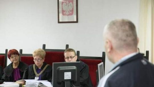 Przejechał byłą żonę autem i dobił nożem? Nie ma wyroku ws. brutalnego zabójstwa