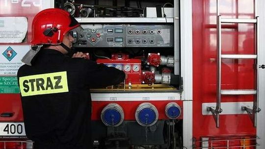 Przekopywał ogródek, uszkodził rurę z gazem. Ewakuacja szkoły w Niezdowie