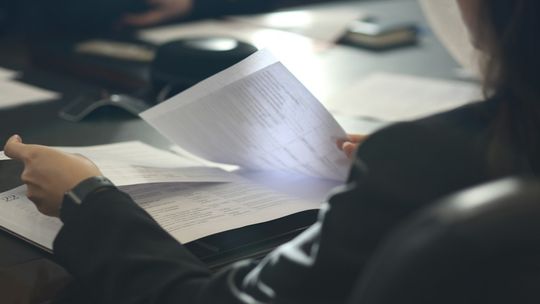 Przekształcenie firmy – jak bezpiecznie zmienić formę prawną działalności?