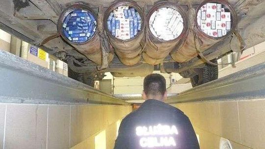 Przemytnicy tracą nie tylko towar ale i samochody