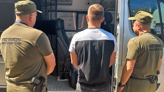 Przemytnik ludzi wydalony na Ukrainę