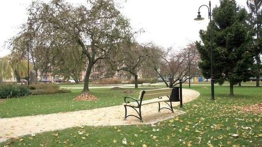 Przeprojektują plac zabaw na Skwerze Niepodległości w Puławach