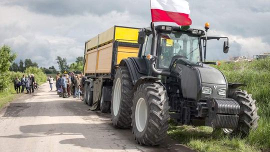 Przepychanki na blokadzie przeciwko łupkom. Zarzuty dla protestujących