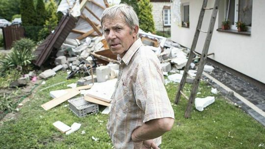 "Przerażajcy huk", "Nie wiedzieliśmy, gdzie uciekać". Poszkodowani mieszkańcy po przejściu nawałnicy