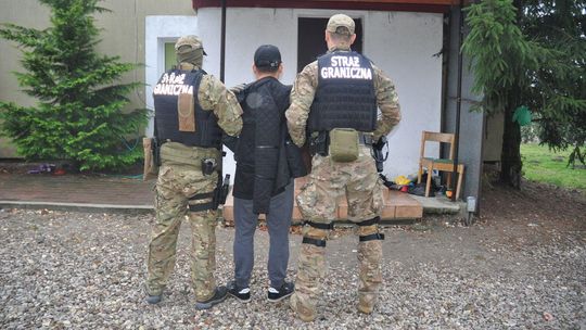 Przerzucali do Polski nielegalnych migrantów z Wietnamu