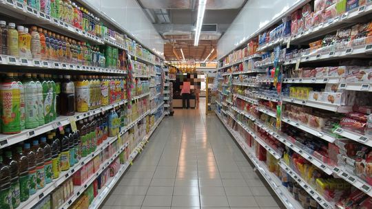 "Przestępcze trio" grasowało w Radzyniu. Okradali supermarkety