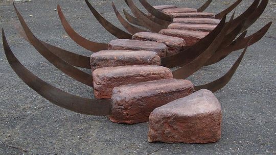 Przestrzennie \"Przy Bramie\". Wystawa dwóch artystek