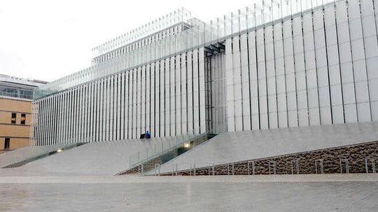 Przesuwanie patrona, czyli plac Teatralny przed CSK kosztem skweru abp. Życińskiego