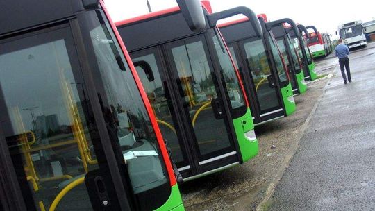 Przetarg na przegubowce: Oszczędzą na liczbie pojazdów, nie na ich komforcie