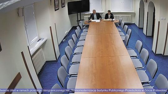 Przetargi w gminie Puławy po nowemu. Pierwsza transmisja z otwarcia ofert