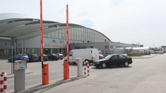 Przybędzie parkingów w pobliżu hali Globus