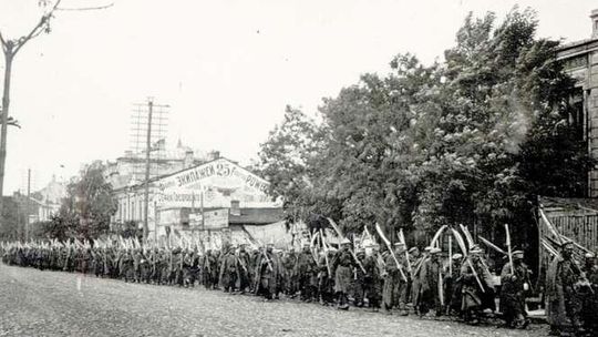 Przybyli ułani z wolnością. Lubelskie drogi do niepodległości