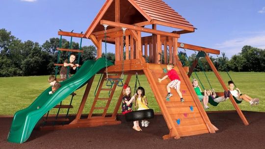 Przydomowy placyk zabaw dla dzieci. Stwórz swój prywatny park rozrywki