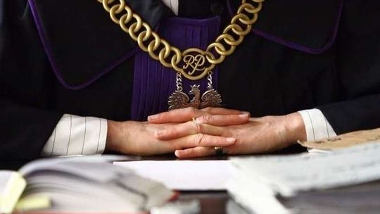 Przydusił i zgwałcił 15-latkę, 22-latek skazany. Niższy wyrok niż chciał prokurator