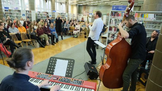 Przyjechał pan Jazz. Nietypowa promocja książki z koncertem w tle [zdjęcia]