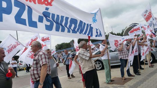 Przyjechali z całej Polski w obronie zwolnionego pracownika [zdjęcia]