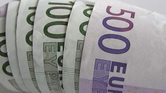 Przyjęła 12 tys. euro za zmarłą, podrobiła podpisy